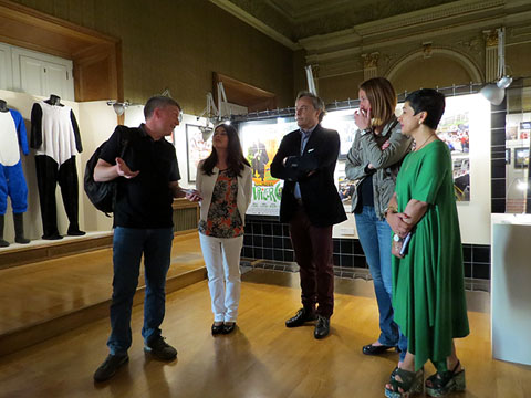 Un moment de la inauguraci&oacute; a la Casa Pastors