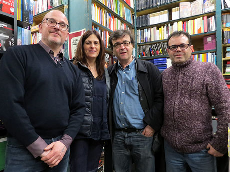 Signatura de llibres de Javier Cercas a la llibreria Geli de Girona