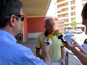 Campanya de recollida d'aliments al Mercat del Lle&oacute;. Presentaci&oacute; pel regidor de Sostenibilitat, Medi Ambient, Participaci&oacute; i Cooperaci&oacute; de l'Ajuntament de Girona Eduard Berloso