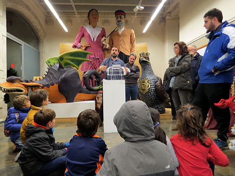 Monstrari de carrer. Inauguració de l'exposició de figures de la imatgeria festiva popular de Nuxu Perpinyà i Salvatella