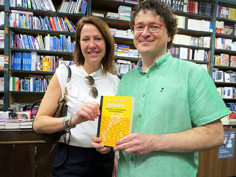 Llibreria Geli. Parlem de llibres? David Pagès amb l'alcaldessa de Girona Marta Madrenas