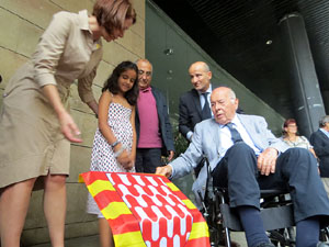 Descobriment d'una placa en record de les persones treballadores de la fàrica Grober de Girona