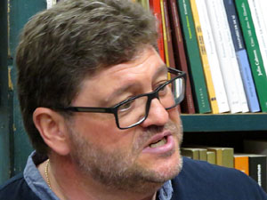 Presentaci&oacute; del llibe 'Omplir-se de Saviesa', d'Assumpci&oacute; Salat, a la Llibreria Geli