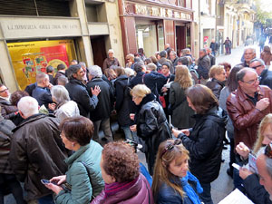 Llibreria Geli. Presentaci&oacute; de Cassoles de Girona d'Abraham Simon, amb Assumpci&oacute; Cantalozella i Enric Viladot
