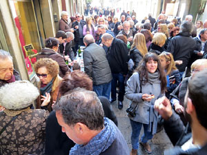 Llibreria Geli. Presentaci&oacute; de Cassoles de Girona d'Abraham Simon, amb Assumpci&oacute; Cantalozella i Enric Viladot