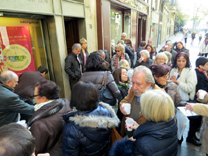 Llibreria Geli. Presentaci&oacute; de Cassoles de Girona d'Abraham Simon, amb Assumpci&oacute; Cantalozella i Enric Viladot