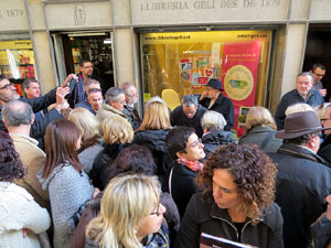 Llibreria Geli. Presentaci&oacute; de Cassoles de Girona d'Abraham Simon, amb Assumpci&oacute; Cantalozella i Enric Viladot