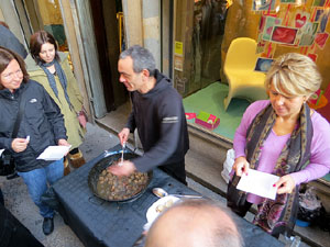Llibreria Geli. Presentaci&oacute; de Cassoles de Girona d'Abraham Simon, amb Assumpci&oacute; Cantalozella i Enric Viladot