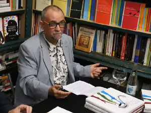 Presentació 'Un any a la cuina' d'Enric Herce a la Llibreria Geli de Girona, amb Salvador Garcia-Arbós i una cassola d'Abraham Simon