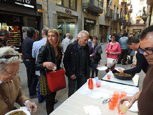 Presentació 'Un any a la cuina' d'Enric Herce a la Llibreria Geli de Girona, amb Salvador Garcia-Arbós i una cassola d'Abraham Simon