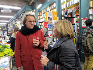 Presentació del llibre 'Esquitxos de l'Onyar' amb poemes de Dolors Vilamitjana i fotografies de Josep Burset, a la Llibreria Geli