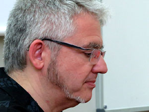 Presentació del llibre Res no és perfecte a Hawaii de Màrius Serra a la Casa de Cultura