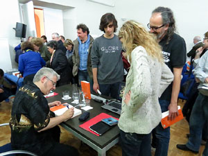 Presentació del llibre Res no és perfecte a Hawaii de Màrius Serra a la Casa de Cultura