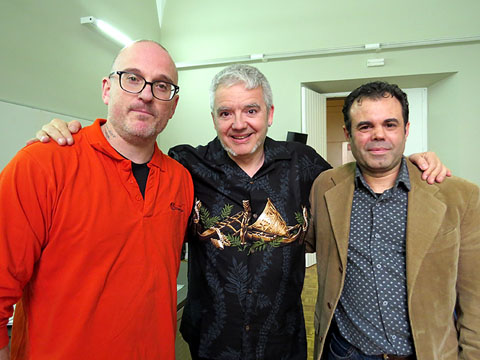 Josep Domènech, Màrius Serra i Xavier Delòs, moments abans de començar la presentació