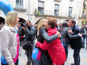 Rebuda de l'Spar Citylift Girona a la Sala de Plens de l'Ajuntament i a la pla&ccedil;a del Vi