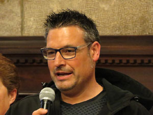 Rebuda de l'Spar Citylift Girona a la Sala de Plens de l'Ajuntament i a la pla&ccedil;a del Vi