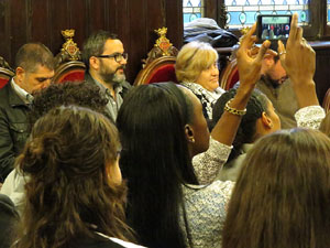 Rebuda de l'Spar Citylift Girona a la Sala de Plens de l'Ajuntament i a la pla&ccedil;a del Vi