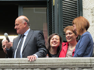 Rebuda de l'Spar Citylift Girona a la Sala de Plens de l'Ajuntament i a la pla&ccedil;a del Vi