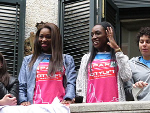 Rebuda de l'Spar Citylift Girona a la Sala de Plens de l'Ajuntament i a la pla&ccedil;a del Vi