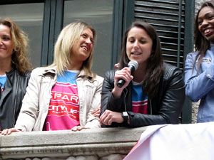 Rebuda de l'Spar Citylift Girona a la Sala de Plens de l'Ajuntament i a la pla&ccedil;a del Vi