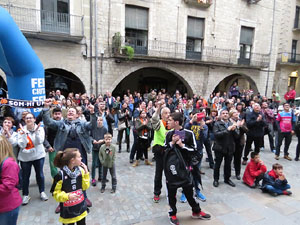 Rebuda de l'Spar Citylift Girona a la Sala de Plens de l'Ajuntament i a la pla&ccedil;a del Vi