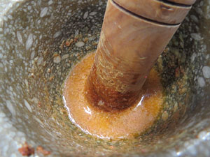 Taller de cuina a l'Aula gastronòmica del Mercat del Lleó. El suquet, de la teoria a la pràctica, a càrrec d'Abraham Simon-Ferré