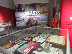 Exposici&oacute; '200 anys de la Diputaci&oacute; de Girona' a la Casa de Cultura