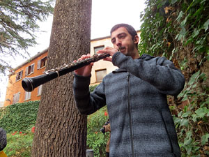Apadrinament de l'escultura '50 anys del Diari d'Anne Frank' als Jardins del doctor Figueras