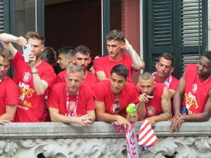 Ascens del Girona FC i el B&agrave;squet Girona. Rebuda a la pla&ccedil;a del Vi