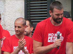 Ascens del Girona FC i el B&agrave;squet Girona. Rebuda a la pla&ccedil;a del Vi