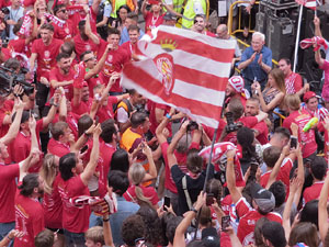 Ascens del Girona FC i el B&agrave;squet Girona. Rebuda a la pla&ccedil;a del Vi