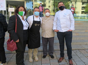 Concentraci&oacute; contra el tancament d'hostaleria i est&egrave;tica davant la seu de la Generalitat