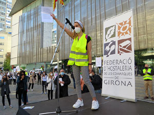 Concentraci&oacute; contra el tancament d'hostaleria i est&egrave;tica davant la seu de la Generalitat