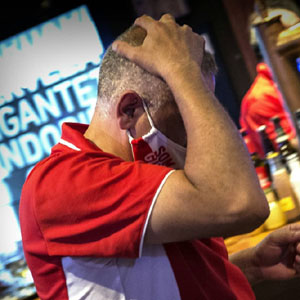 La derrota del Girona FC davant l'Elx impedeix el seu ascens a primera divisi&oacute;