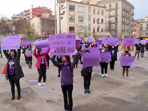 Commemoració del Dia de la Dona 2021 a la plaça de l'U d'octubre de 2017