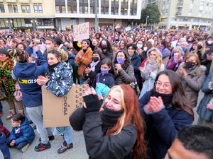Commemoraci&oacute; del Dia de la Dona 2022 a la pla&ccedil;a de l'U d'octubre de 2017