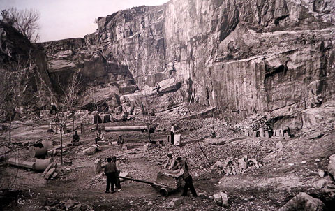 Treballadors a la pedrera Pruneda, al barri de les Pedreres, Girona. 1930