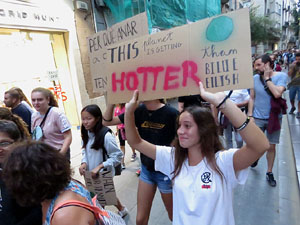 Manifestaci&oacute; contra el canvi clim&agrave;tic organitzada per Fridays for Future i Revoluci&oacute; o Extinci&oacute;
