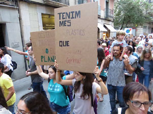 Manifestaci&oacute; contra el canvi clim&agrave;tic organitzada per Fridays for Future i Revoluci&oacute; o Extinci&oacute;