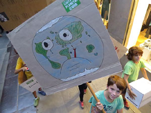 Manifestaci&oacute; contra el canvi clim&agrave;tic organitzada per Fridays for Future i Revoluci&oacute; o Extinci&oacute;