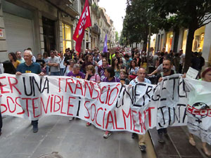 Manifestaci&oacute; contra el canvi clim&agrave;tic organitzada per Fridays for Future i Revoluci&oacute; o Extinci&oacute;