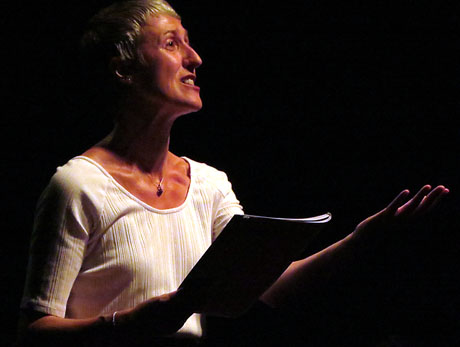 Representació de 'El Pessebre gòtic de Girona' de Josep Tarrés a la sala La Planeta