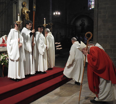 La celebraci&oacute; de la missa oficiada pel bisbe de Girona fra Octavi Vil&agrave;