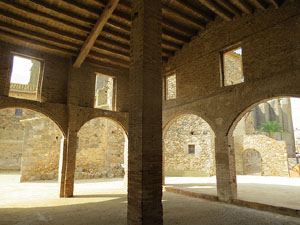 Castell&oacute; d'Emp&uacute;ries