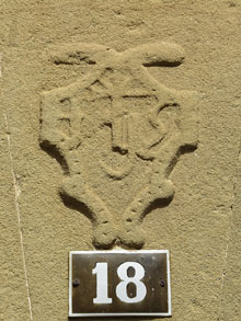 Escut a la fa&ccedil;ana de Ca l'Esparter. Segles XVI-XVII