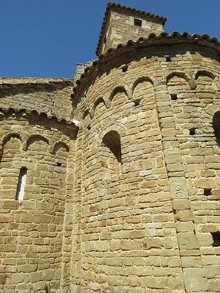 Absis de l'església de Sant Pere d'Ullastret