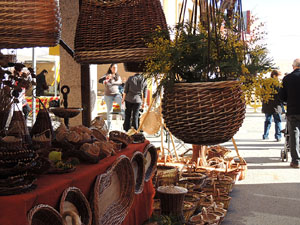 Fira del Porc FIPORC 2014. Mostra d'oficis i parades de productes independentistes
