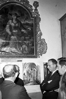 Visita del ministre d'Informaci&oacute; i Turisme, Manuel Fraga Iribarne, a Ll&iacute;via. A la dreta, el ministre i el governador civil de Girona, Ramon Mu&ntilde;oz-Gonz&aacute;lez. 1969