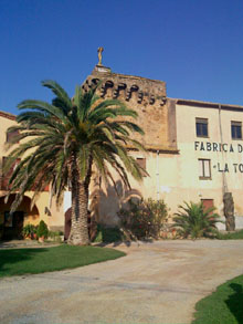 Torre de defensa de l'antic mol&iacute; de la Torre