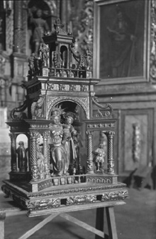 Cadireta barroca de l'esgl&eacute;sia de Sant Pere de Cornell&agrave; del Terri. 1925